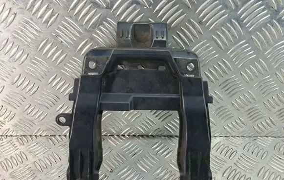Honda CR-V Front bumper mounting bracket 71128T1GG000