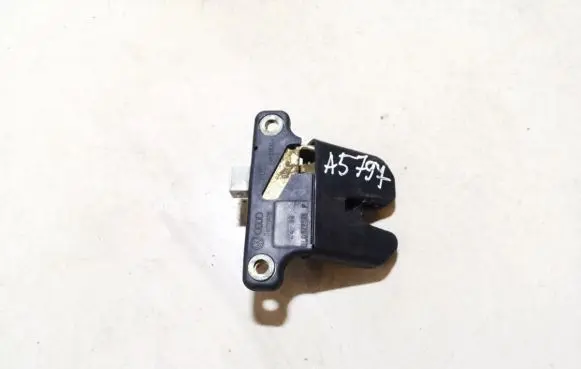 Seat Toledo II (1M) Tailgate/trunk/boot lock/catch/latch 827505f