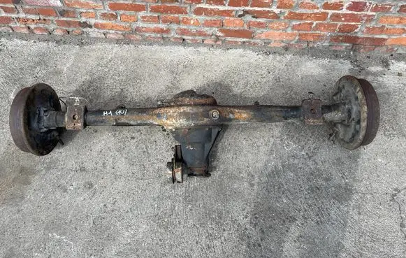 Hyundai H-1, Starex, Satellite Rear axle beam with reductor 
