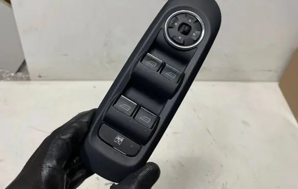 Ford S-MAX Electric window control switch 7S7T14A132