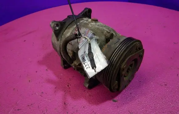 Renault Scenic I Air conditioning (A/C) compressor (pump)
