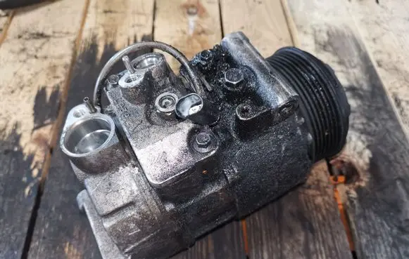 Mercedes-Benz E W212 Air conditioning (A/C) compressor (pump)