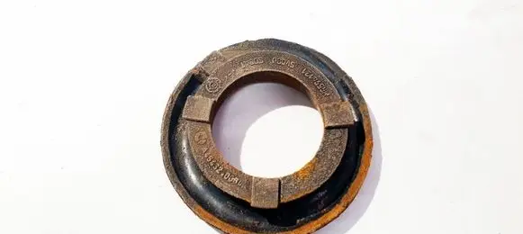 Mitsubishi Colt Front coil spring rubber mount mr594121