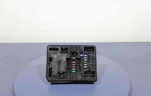 Dacia Sandero Fuse box set 284B64435R