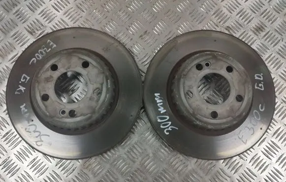 Mercedes-Benz E W238 Rear brake disc 16C05840E 022729273
