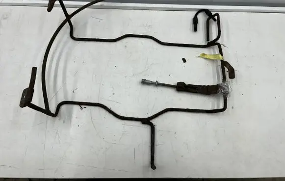 Opel Zafira B Spare wheel mounting bracket 