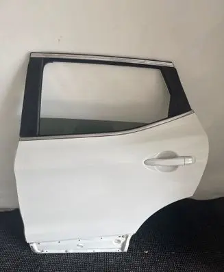 Nissan Qashqai Rear door OAB