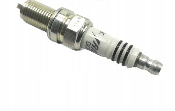Ferrari 456 Spark plug 6650