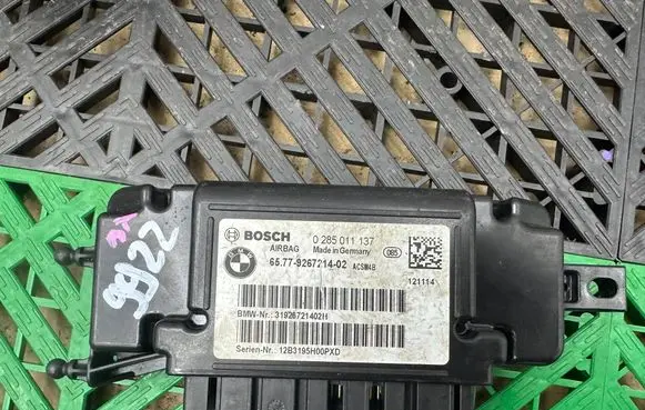 BMW 1 F20 F21 Airbag control unit/module 9267214 0285011137 12B3195H00PXD