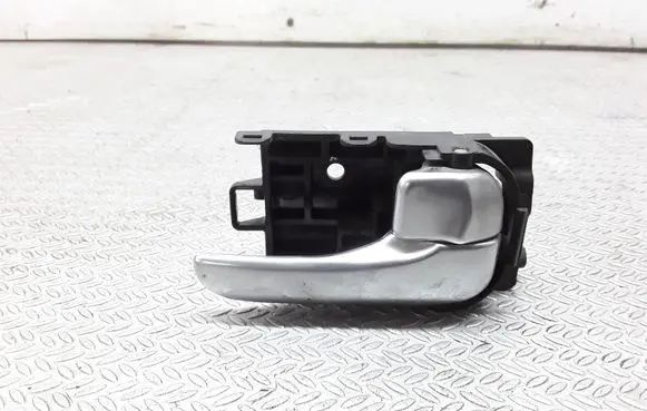 Nissan Almera Tino Rear door interior handle