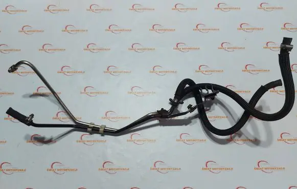 BMW 3 E36 Fuel line pipe