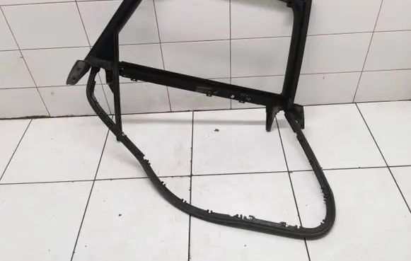 Audi A6 S6 C6 4F Rear door window/glass frame 4f0867416c 4f0867370c