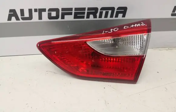 Hyundai i30 Tailgate rear/tail lights 92404A50