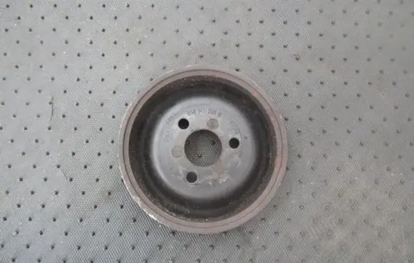 Audi A4 S4 B5 8D Power steering pump pulley 058145255b