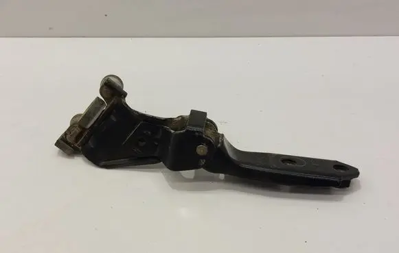 Volkswagen Caddy Sliding door middle roller runner 2K0843335A