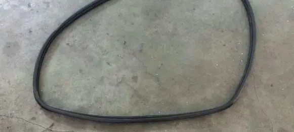 Jaguar X-Type Front door rubber seal C2S25571
