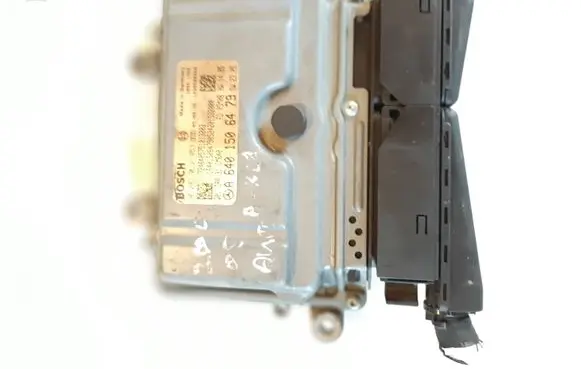 Mercedes-Benz B W245 Engine control unit/module A6401506479 0281012953