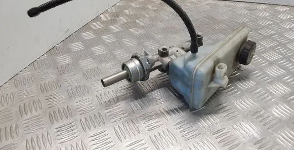 Renault Trafic II (X83) Master brake cylinder