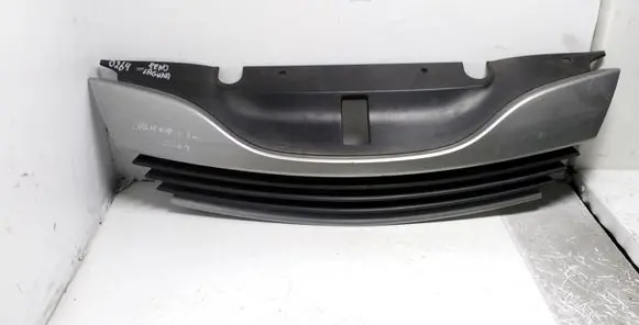 Renault Laguna II Front grill 8200012581