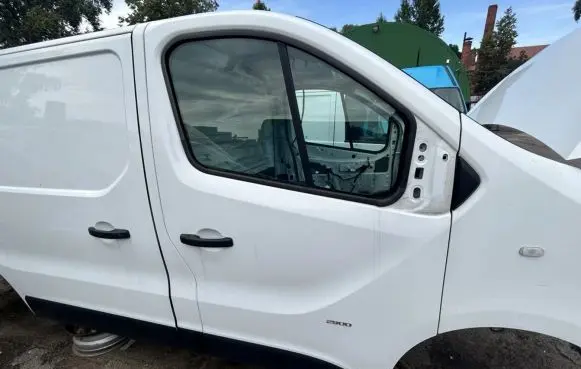 Opel Vivaro Front door 93455816 95531021