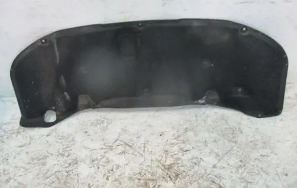 Toyota Avensis Verso Engine hood trim 