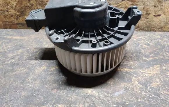 Chrysler 200 Heater fan/blower AY2727005011