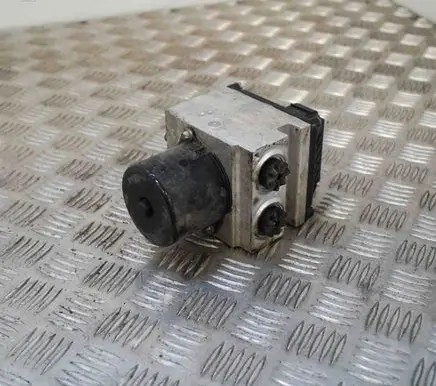 Volkswagen PASSAT B6 ABS Pump 3C0614109AF