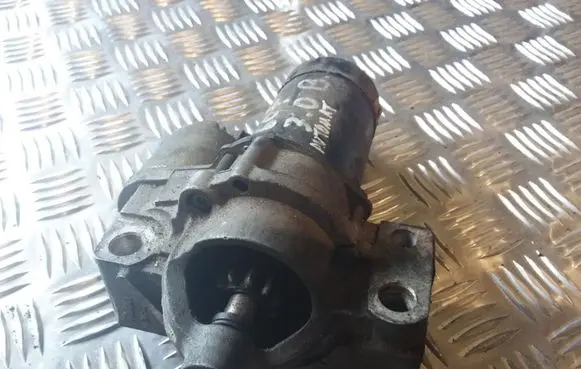 Peugeot 607 Starter motor D6RA107