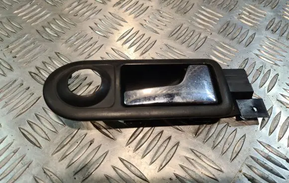 Volkswagen Golf IV Front door interior handle 1J0837114