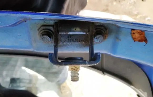 Renault Scenic II - Grand scenic II Tailgate/trunk/boot hinge