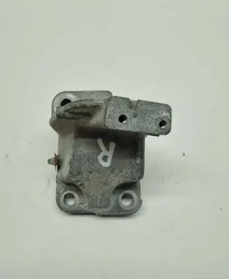 Dodge Durango Engine mounting bracket 09104 68275984 68275984AA