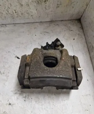 Peugeot 508 Front brake caliper