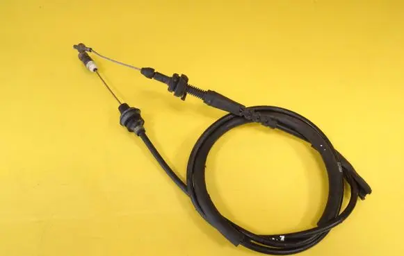 Skoda Octavia Mk1 (1U) Throttle cable 1J1721555B