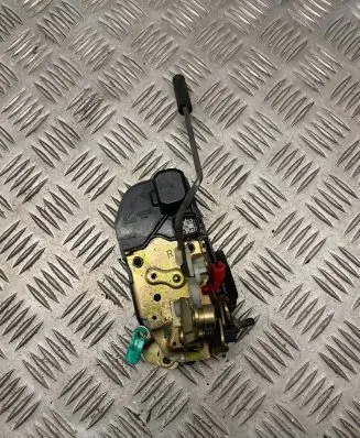 Jeep Grand Cherokee (WK) Rear door lock