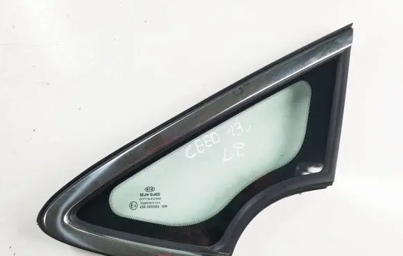 KIA Pro Cee'd II Front triangle window/glass 43R000084 DOT736AS2M42