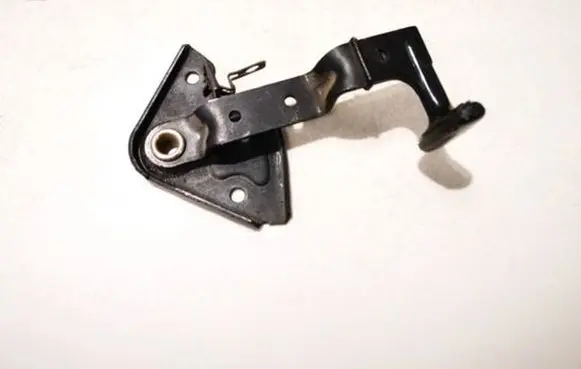 Audi A4 S4 B5 8D Engine bonnet (hood) release handle 4A0823581A
