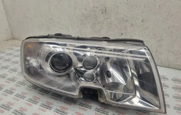 Skoda Superb B6 (3T) Headlight/headlamp