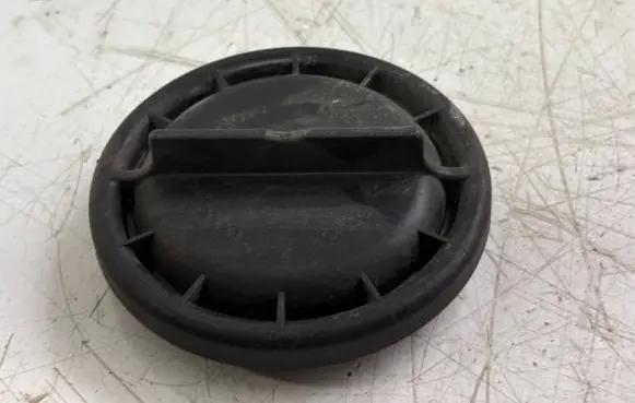 Volkswagen Transporter - Caravelle T5 Headlight/headlamp dust cover 1305219122