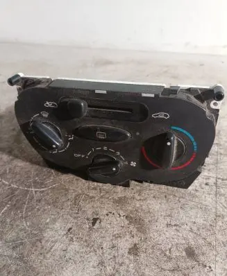 Peugeot 206 Climate control unit 64138 BFC525