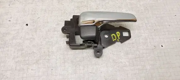 Mitsubishi Outlander Front door interior handle MN105360