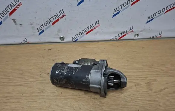 BMW X5 E70 Starter motor 7796892