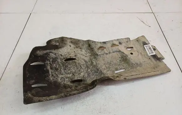 Mazda 6 Engine splash shield/under tray GJ6A56122