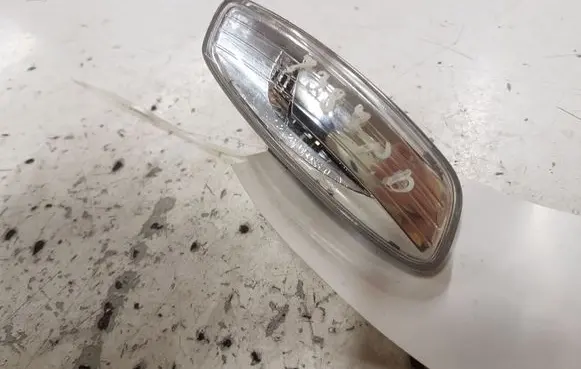 Citroen C4 I Picasso Front fender indicator light 87143