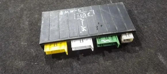 BMW 5 E34 Comfort/convenience module 61351388523 61.35-1388523