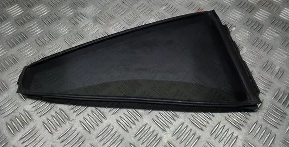 Toyota RAV 4 (XA50) Rear vent window glass 6818942070