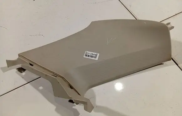 Subaru Legacy (D) pillar trim (bottom) 