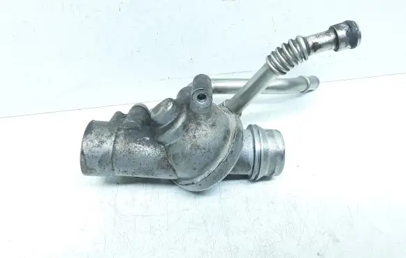 Volvo V70 Thermostat/thermostat housing 30757799