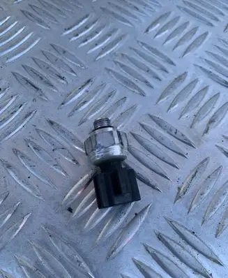 Hyundai i30 Air conditioning (A/C) pressure sensor 92ACP8-12