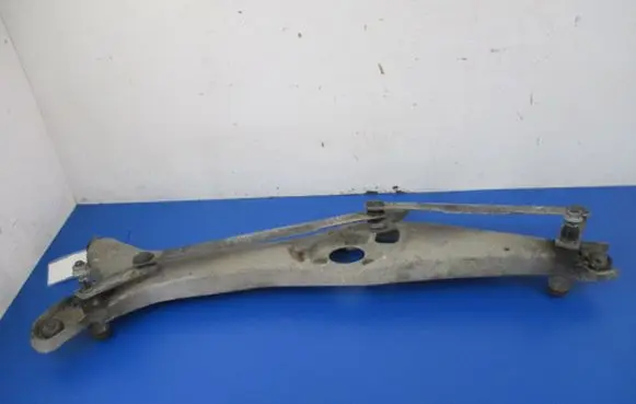 Cadillac CTS Front wiper linkage and motor 24025147