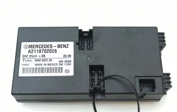 Mercedes-Benz R W251 Seat control module A2118702026 00005822A9